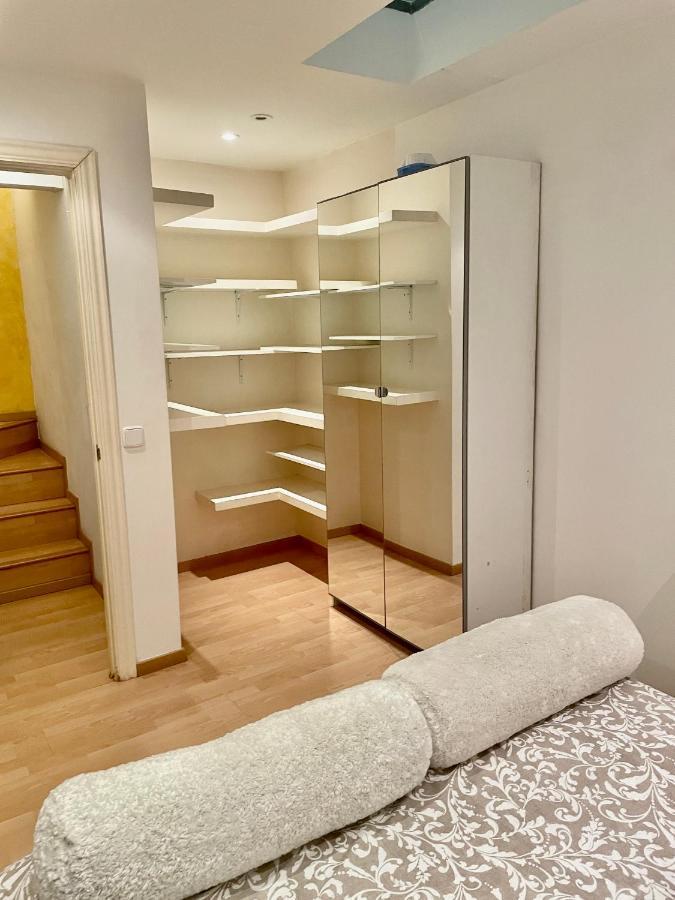 Апартаменти Acogedor Duplex Barrio Del Pilar Мадрид Екстер'єр фото